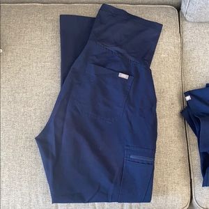 Figs Maternity Scrub Set